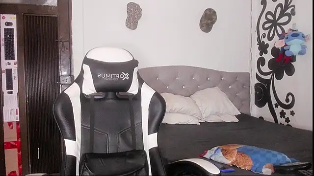 couple-hothot online show from 11/20/25, 10:31