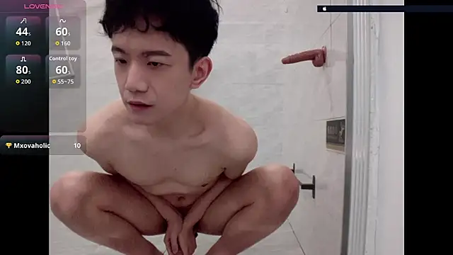 Snapshot of CouplingCry chatting on 04/26/26, 04:26 CouplingCry online show from 04/26/26, 04:26
