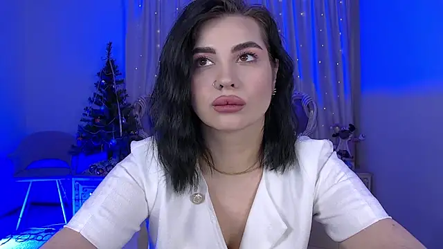 AdrianaTorres online show from 12/02/25, 07:09