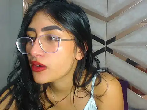 HannaLis online show from 12/14/25, 03:34