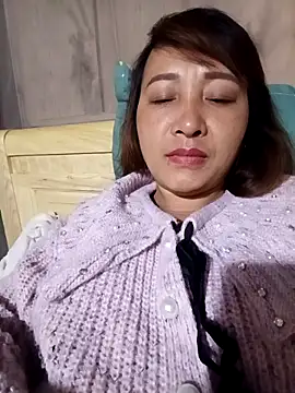 Missa-kute20 online show from 12/19/25, 09:11