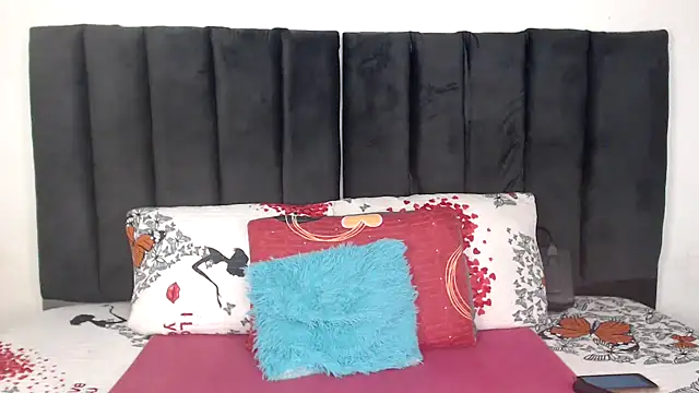 Miss-Berries online show from 02/17/26, 06:21