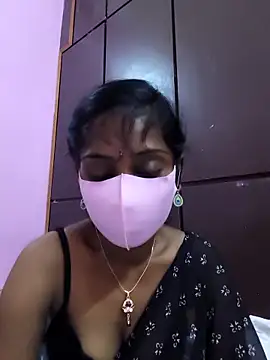 Snapshot of siritelugubutterfly chatting on 11/11/25, 09:42 siritelugubutterfly online show from 11/11/25, 09:42