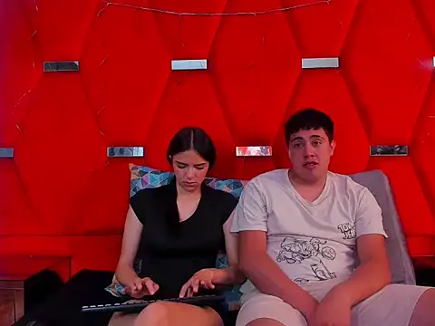 Emmaanddarling online show from 11/24/25, 12:27