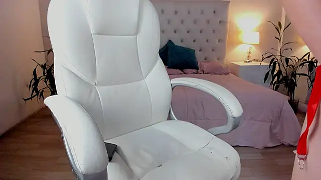 Scarlett Bunny  online show from 01/15/26, 01:37