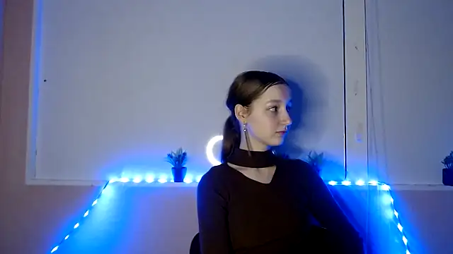 Snapshot of Curlyyy_Girl chatting on 11/07/25, 03:01 Curlyyy Girl online show from 11/07/25, 03:01