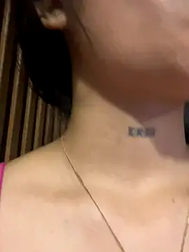  vaiolet owo online show from 11/09/25, 06:44