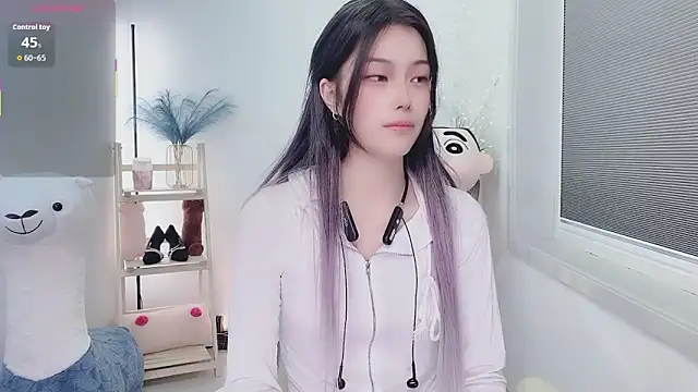 Snapshot of ChloeFozzy chatting on 11/14/25, 02:27 ChloeFozzy online show from 11/14/25, 02:27