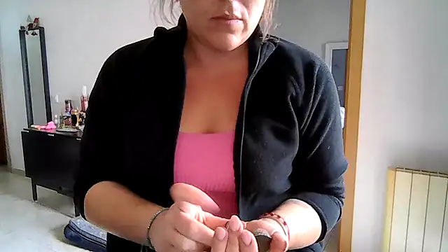 Domiqueen online show from 11/13/25, 10:47