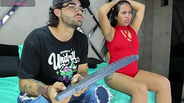 Snapshot of Sophia_Ostin69 chatting on 11/20/25, 04:12 Sophia Ostin69 online show from 11/20/25, 04:12