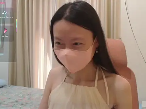 Lil-Cherries online show from 11/25/25, 02:22