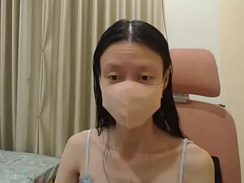 Lil-Cherries online show from 02/02/26, 01:43