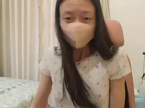 Lil-Cherries online show from 03/21/26, 06:40