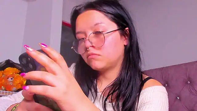 amy  a online show from 04/24/26, 06:27