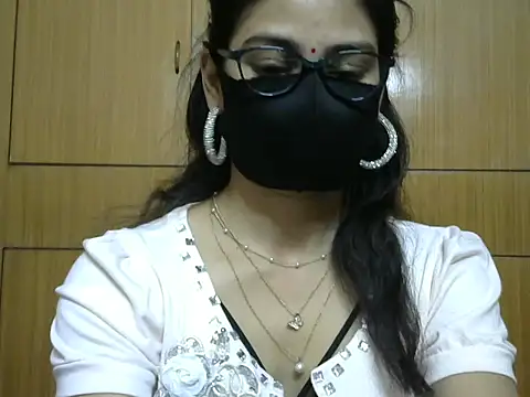 Snapshot of Fairy_Pie chatting on 04/18/26, 09:15 Fairy Pie online show from 04/18/26, 09:15
