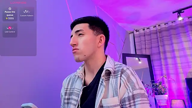 Un Sluttyy online show from 12/19/25, 11:39