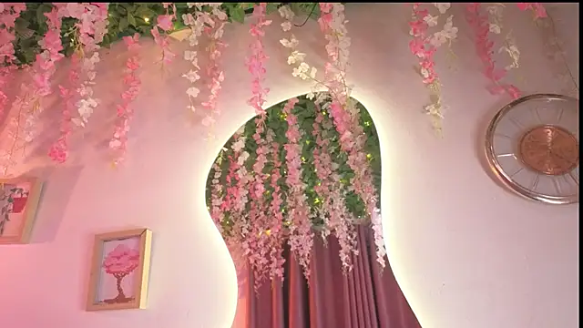 AuroraLanee  online show from 01/13/26, 07:30