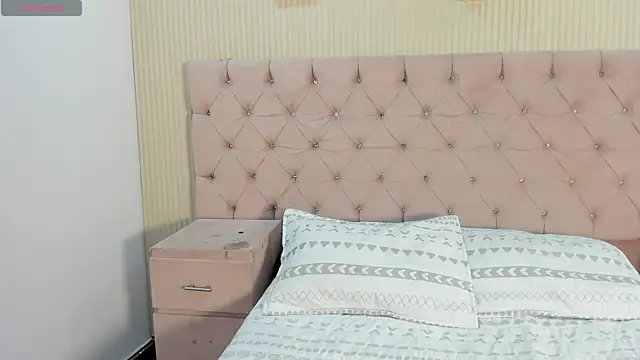 ZarinaWynne online show from 07/09/26, 03:05