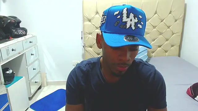 Snapshot of Jackboy_000 chatting on 11/07/25, 04:12 Jackboy 000 online show from 11/07/25, 04:12