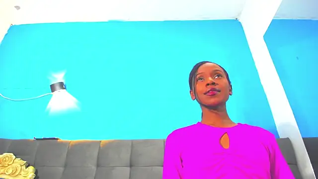 Aliis Love online show from 11/25/25, 03:50