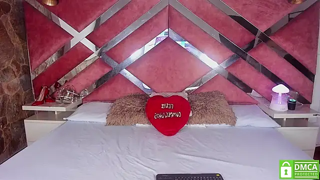 Lily Queen30 online show from 02/25/26, 08:07