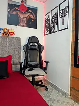 Snapshot of MIKE_KILIANjs chatting on 02/09/26, 01:37 MIKE KILIANjs online show from 02/09/26, 01:37