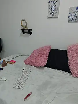 Lailahadi online show from 11/27/25, 01:57