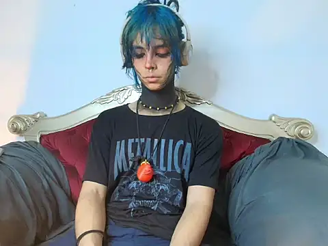 luxiel  online show from 04/14/26, 08:37