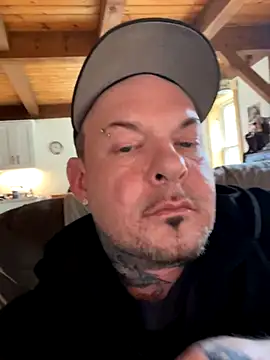 Snapshot of rockhardtatz chatting on 11/07/25, 03:01 rockhardtatz online show from 11/07/25, 03:01