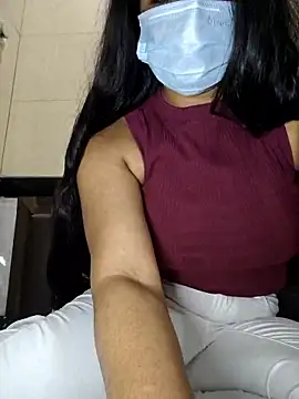 anisha2025 online show from 01/13/26, 09:25