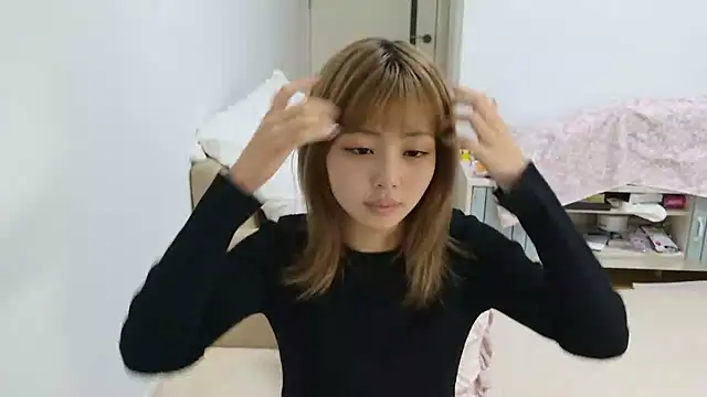  sizuku new online show from 11/17/25, 11:43