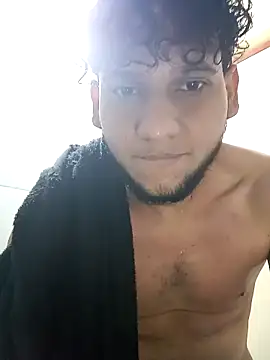 prototipoA45 online show from 12/22/25, 03:20