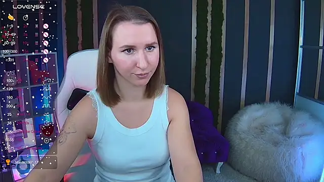 Snapshot of milkawayi chatting on 11/07/25, 02:28 milkawayi online show from 11/07/25, 02:28