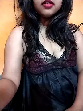 Sexy Divya   online show from 03/25/26, 10:43
