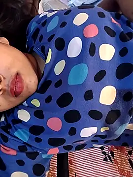 Sexy Divya   online show from 04/06/26, 11:55