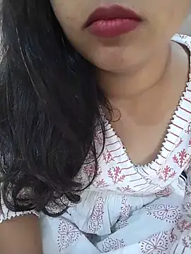 Sexy Divya   online show from 05/13/26, 06:44