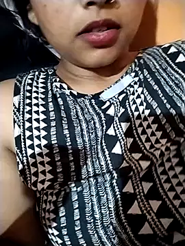Snapshot of Sexy_Divya__ chatting on 06/22/26, 05:43 Sexy Divya online show from 06/22/26, 05:43