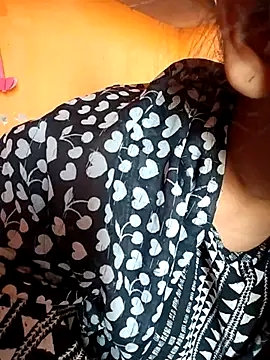 Snapshot of Sexy_Divya__ chatting on 06/26/26, 01:32 Sexy Divya online show from 06/26/26, 01:32