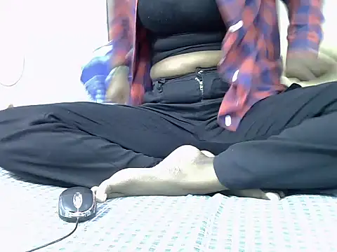 Mleng7677 online show from 11/12/25, 04:18