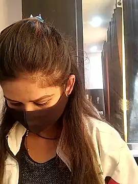 Snapshot of black_and_white_choco chatting on 01/12/26, 07:57 black and white choco online show from 01/12/26, 07:57