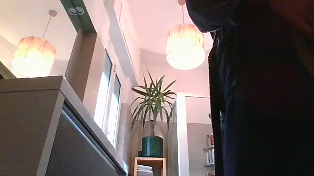 Snapshot of CuteDaddy92 chatting on 11/25/25, 01:33 CuteDaddy92 online show from 11/25/25, 01:33