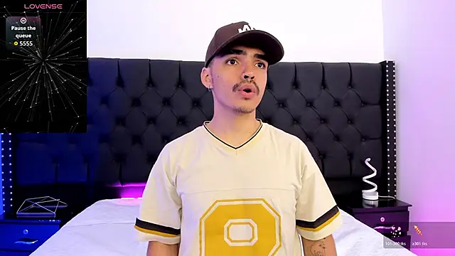 Snapshot of NicoKingg_ chatting on 01/14/26, 02:33 NicoKingg online show from 01/14/26, 02:33