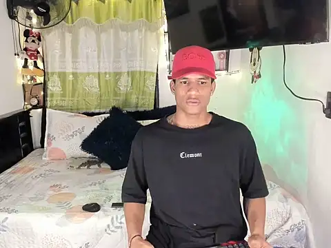JUANBIGCOCK21CM online show from 06/15/26, 12:46