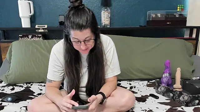 Sammie Ray online show from 05/04/26, 02:46
