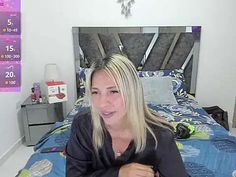 CamilaBliss online show from 11/17/25, 08:03