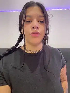 amazonaa9 online show from 04/11/26, 01:15