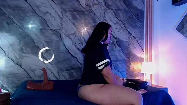 ginebraass online show from 04/24/26, 01:57