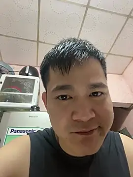 momne7799 online show from 03/19/26, 01:59