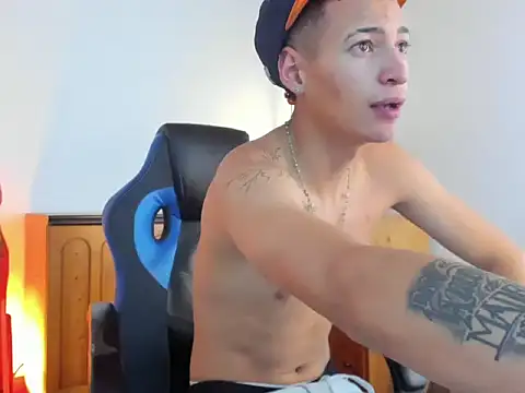 Snapshot of nick_nizz chatting on 11/13/25, 12:26 nick nizz online show from 11/13/25, 12:26