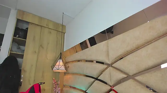 PARKERTHOMPSON online show from 01/11/26, 11:04